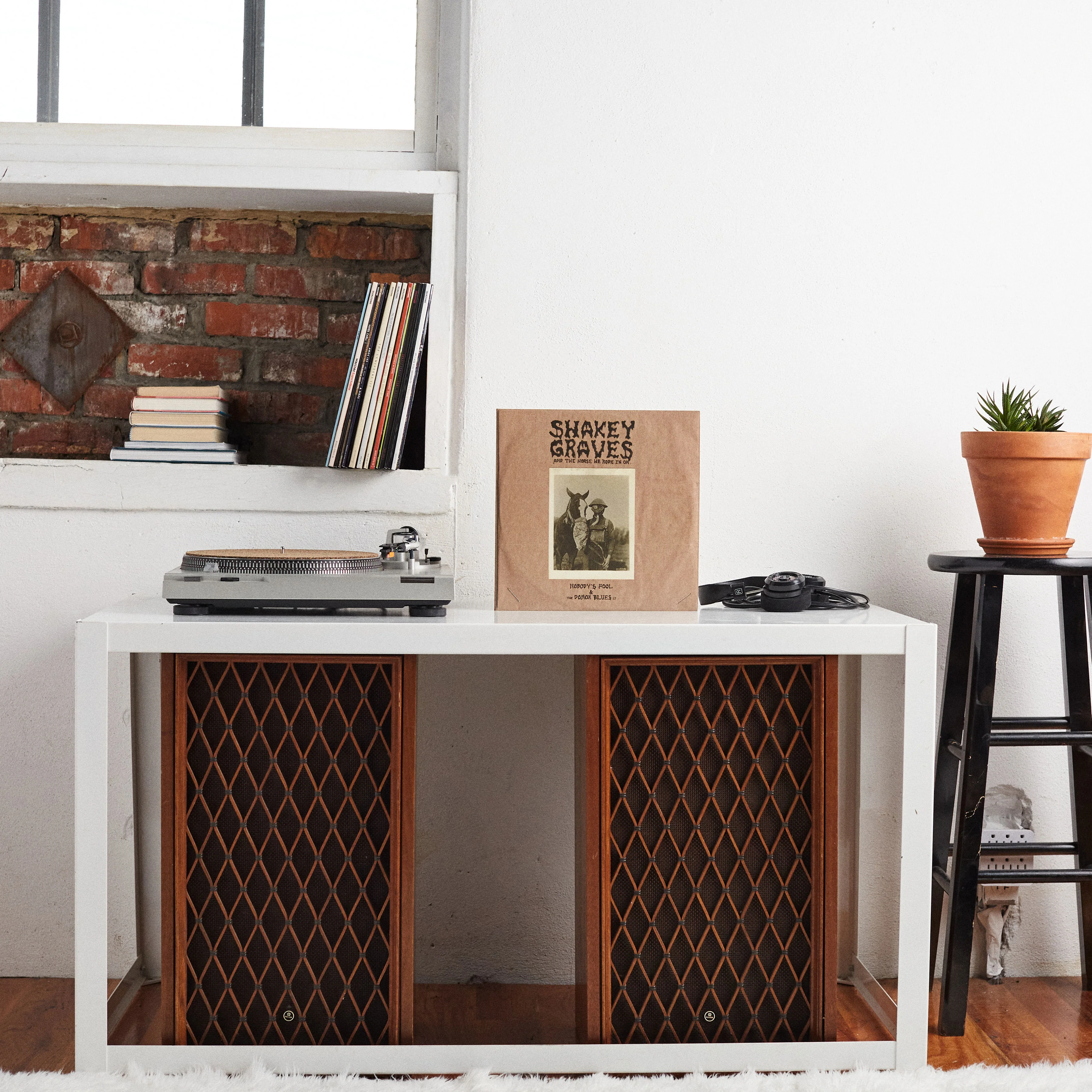 Shakey Graves And The Horse He Rode In On... (Clear Vinyl) - Image 4